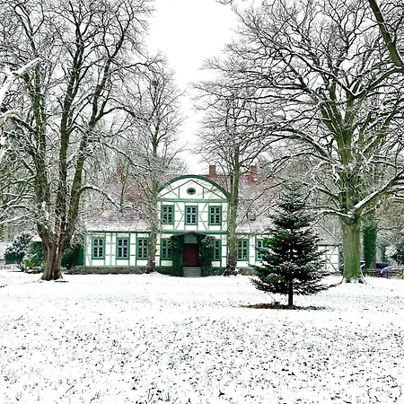 Jagdschloss Friedrichsmoor نويشتات-غليفه